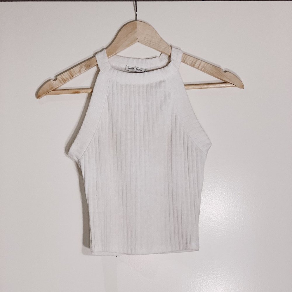 White ribbed top